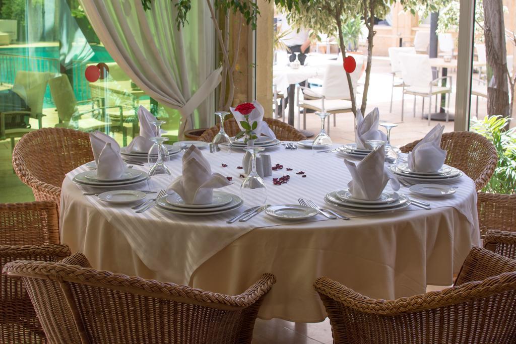El Oumnia Puerto & Spa Tangier Bagian luar foto
