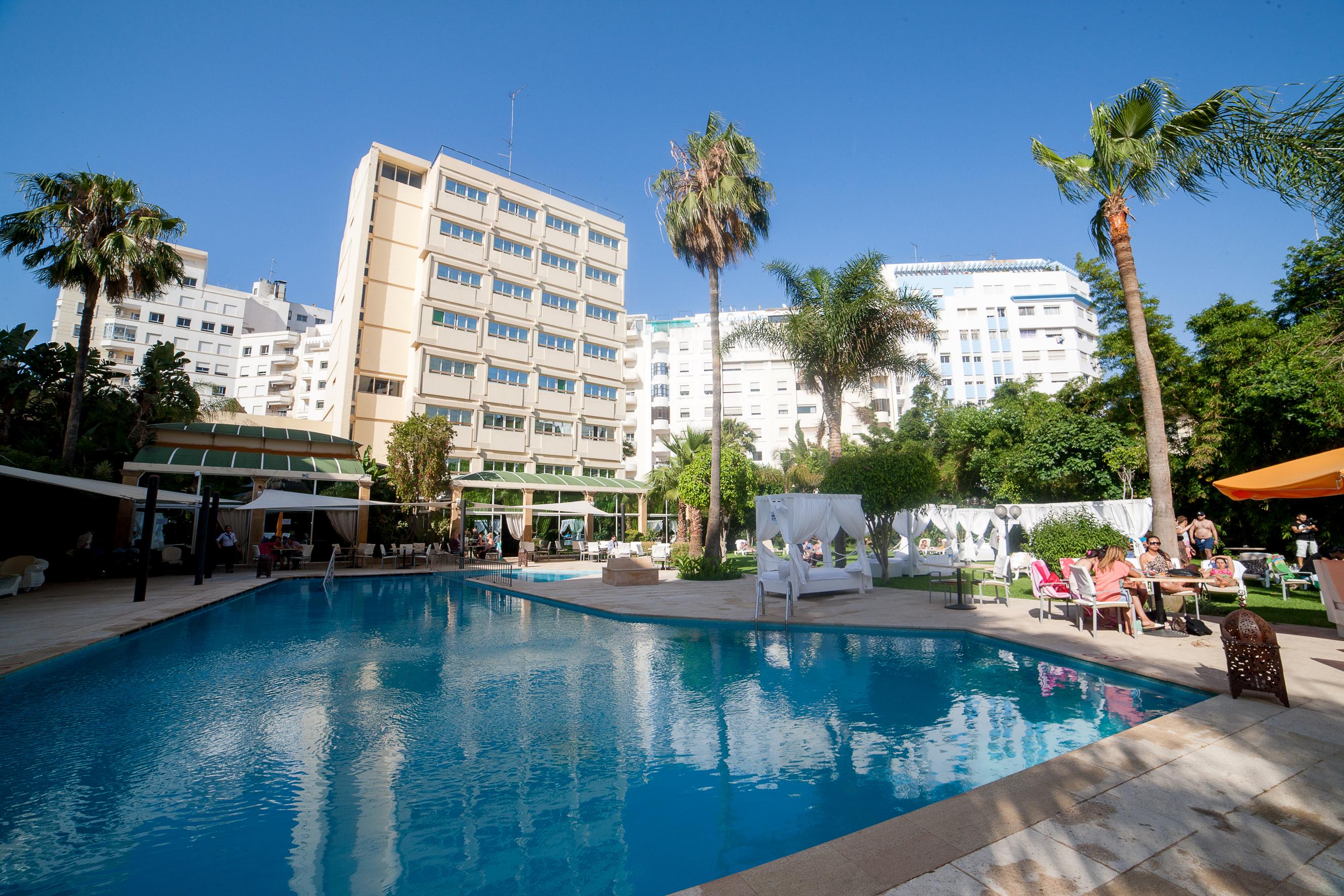 El Oumnia Puerto & Spa Tangier Bagian luar foto