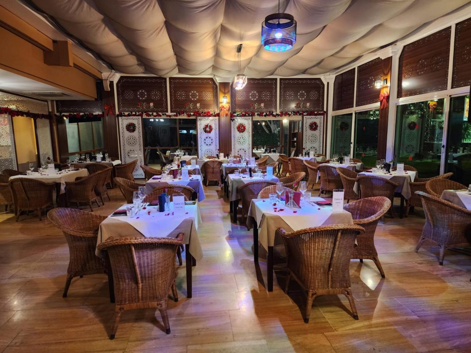 El Oumnia Puerto & Spa Tangier Bagian luar foto