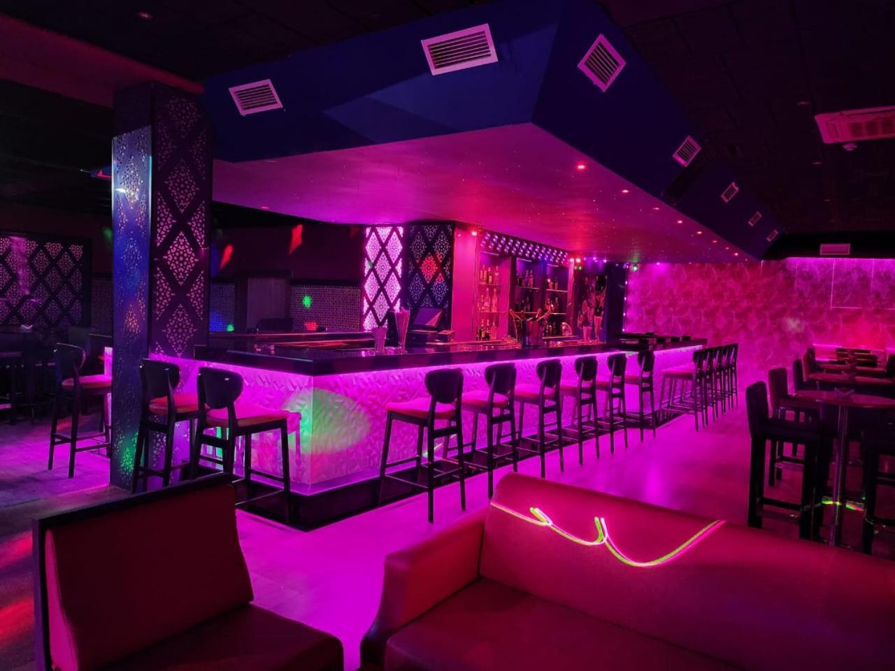 El Oumnia Puerto & Spa Tangier Bagian luar foto