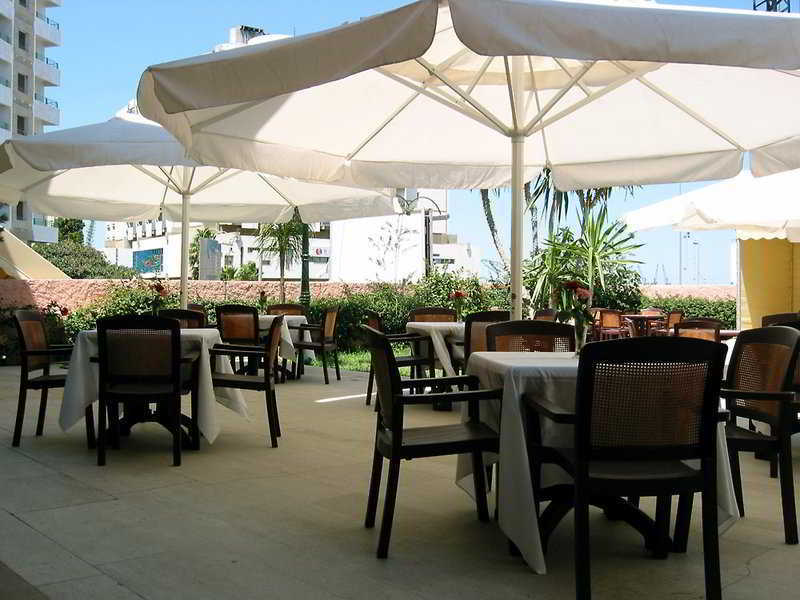 El Oumnia Puerto & Spa Tangier Restoran foto